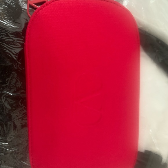 Valentino Makeup/Brush Case - Picture 3 of 6